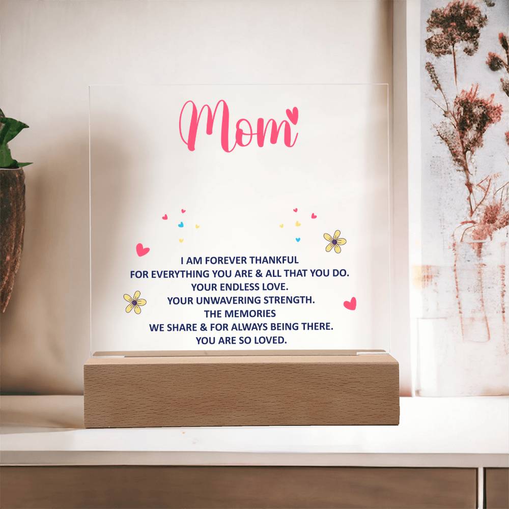 Acrylic “Mom” keepsake plaque with colorful hearts and quote on wood base